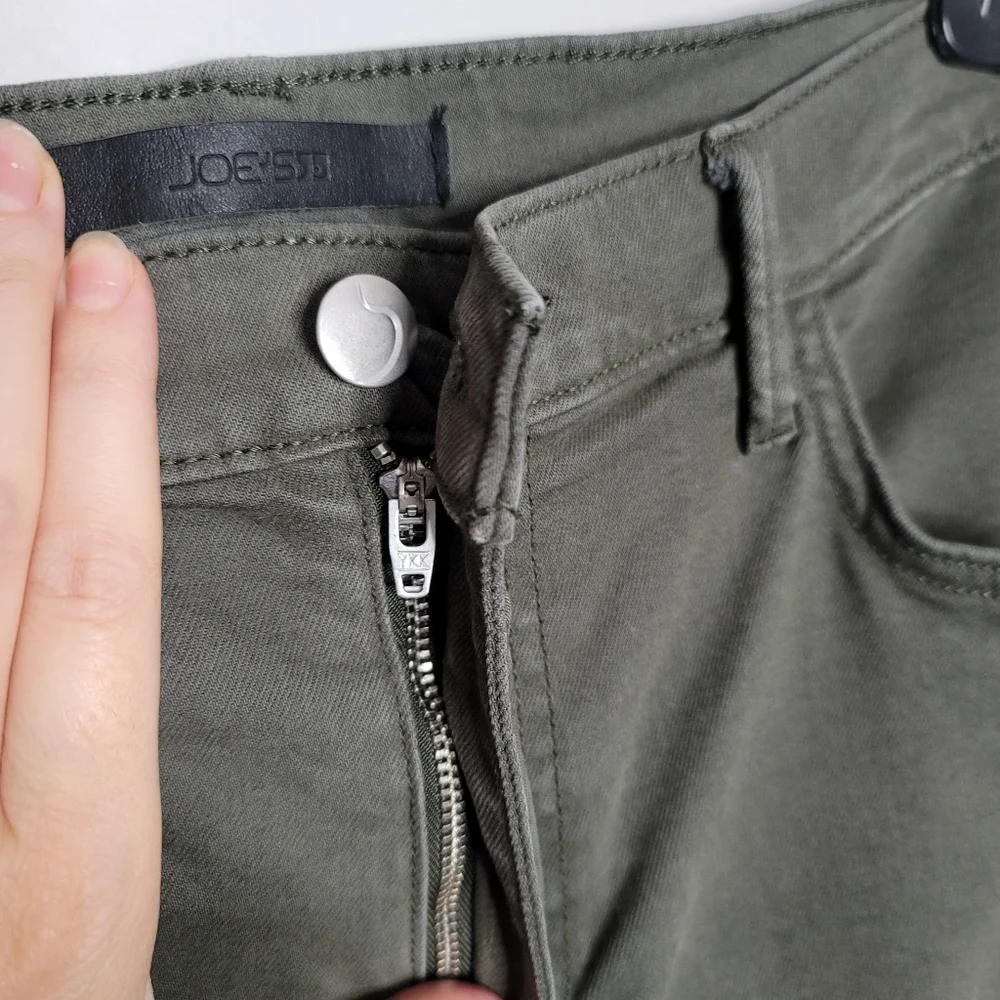 Men's The Asher Slim Fit Joe's Jeans in muted olive color, size 36 - Picture 6 of 10